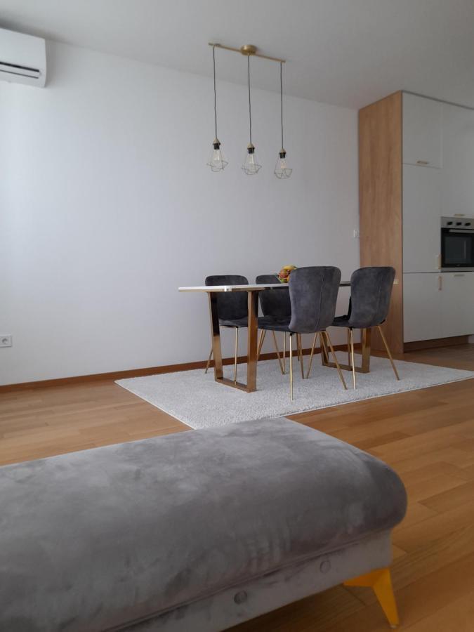Apartman Lena Banja Luka Eksteriør billede